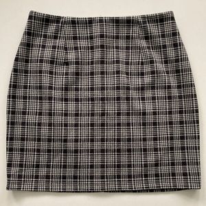 Lightweight Plaid Mini Skirt